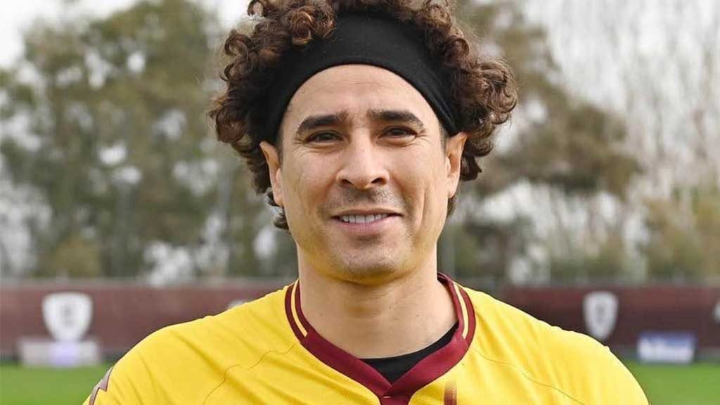 Guillermo Ochoa el mexicano más veterano en emigrar a Europa