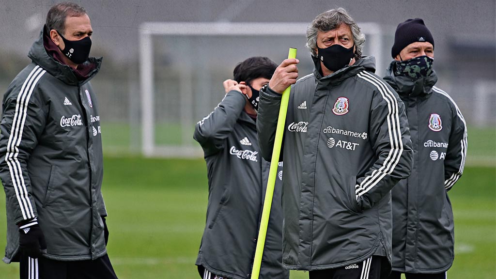 El cuerpo técnico de Gerardo Martino también salió bastante 'raspado' tras el fracaso de la Selección Mexicana en Qatar 2022