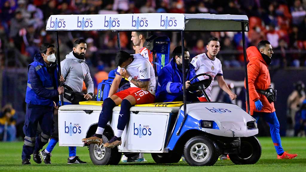 Chivas: Lesión de Alexis Vega menos grave de lo pensado; ¿Cuántos partidos se perderá?