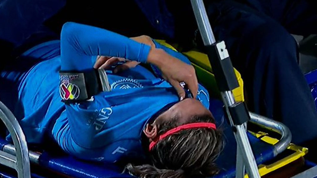 Licha Cervantes salió entre lágrimas de la cancha