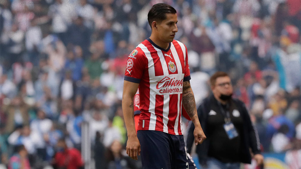 Chivas: ¿Quién sustituirá a Alexis Vega en el Clausura 2023?