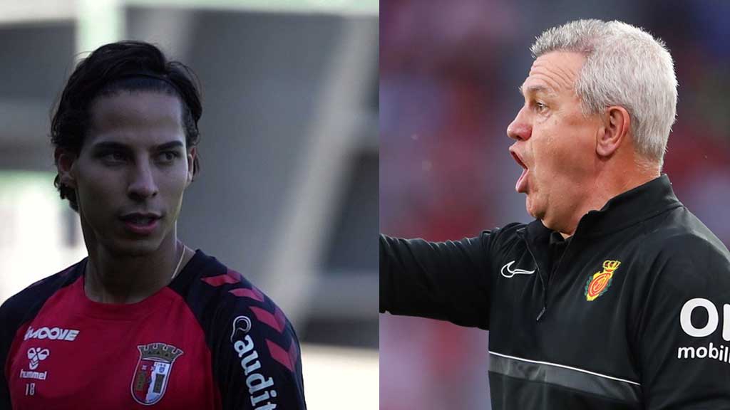 Javier Aguirre le tiende la mano a Diego Lainez en el Mallorca