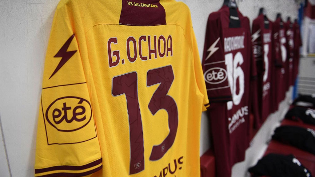Guillermo Ochoa debutó con Salernitana y volvió a recibir gol en su presentación con un equipo en Europa
