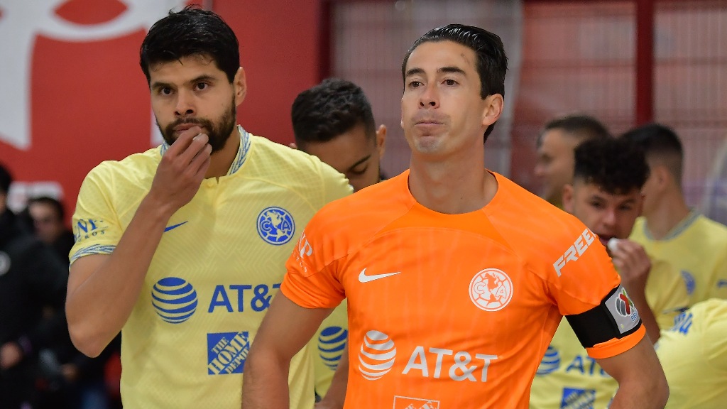 América: Óscar Jiménez renovó contrato; luchará por titularidad con Malagón