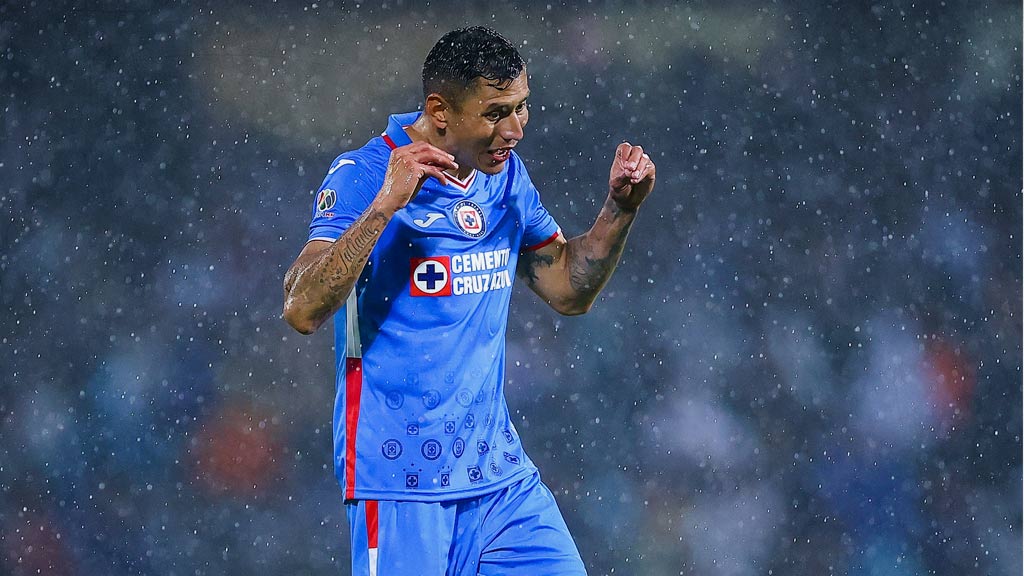 Julio César Domínguez quiere renovar contrato con Cruz Azul