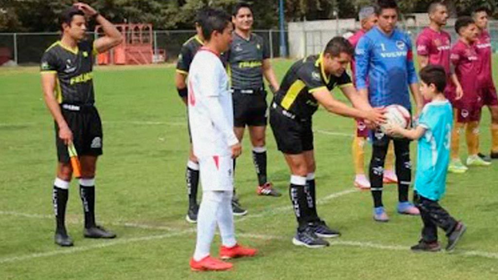 César Villaluz vuelve al futbol con la Liga de Balompié Mexicano