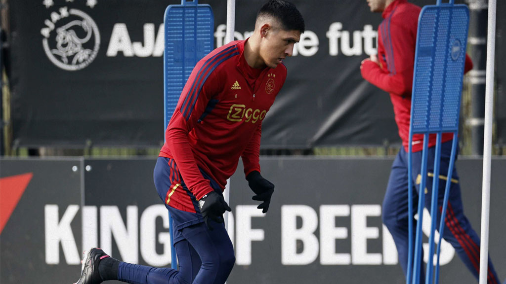 Edson Álvarez quiere salir del Ajax y dar un salto en su carrera