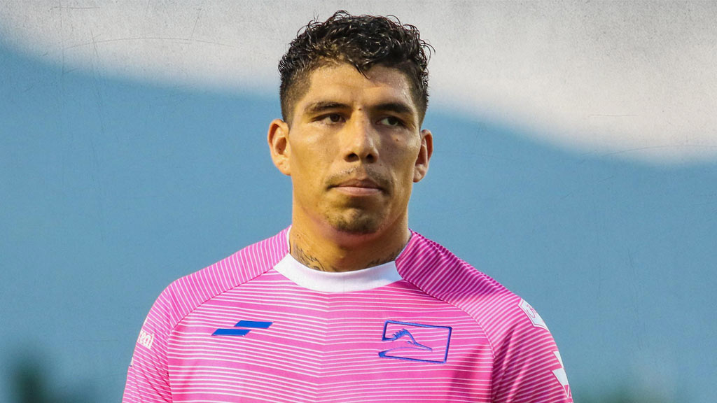 Erik Pimentel sigue en activo dentro de la Segunda División de Estados Unidos