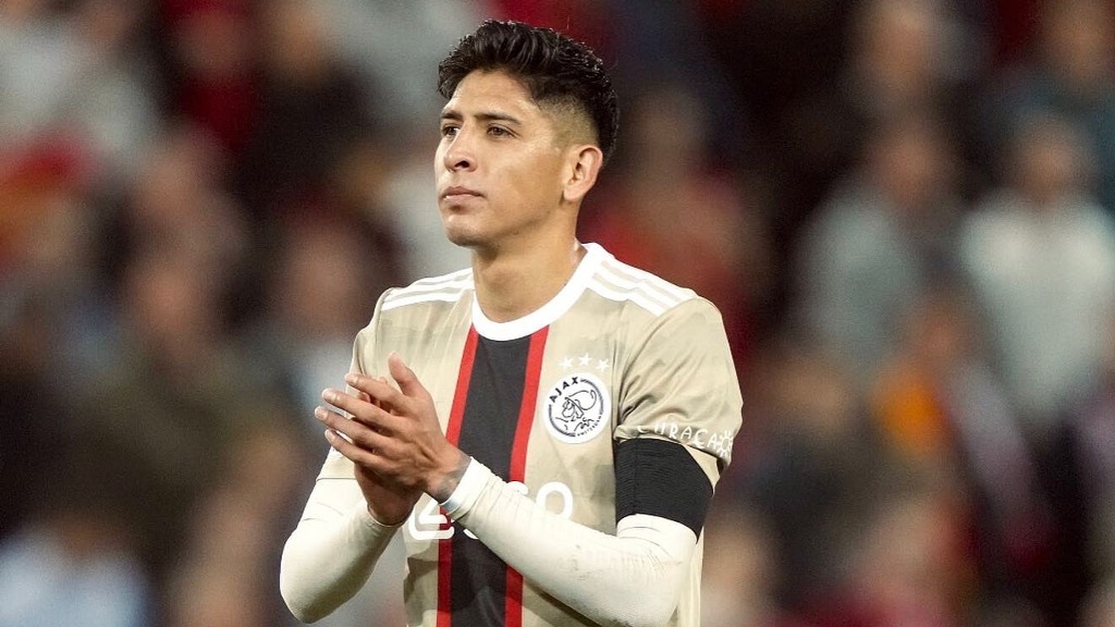 Edson Álvarez recuerda el inicio de su carrera con su nueva posición en el Ajax