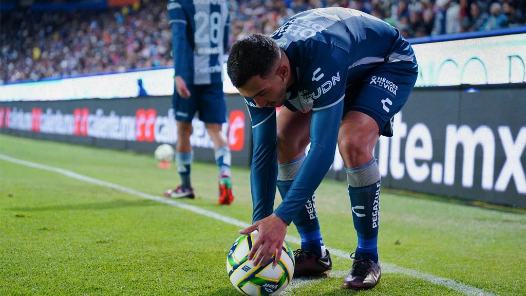 Luis Chávez estuvo cerca de emigrar al Feyenoord de la Eredivisie, pero no negociaron a tiempo con Pachuca