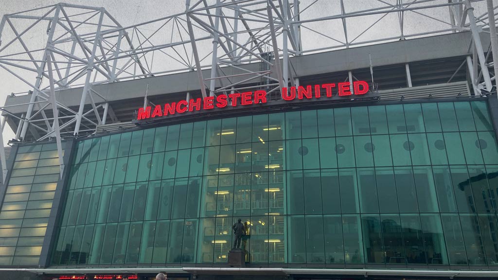 Manchester United inicia proceso de venta