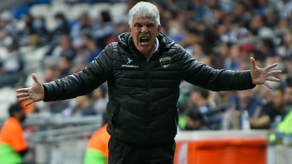 Ricardo Ferretti espera llevar a Cruz Azul a lo más alto