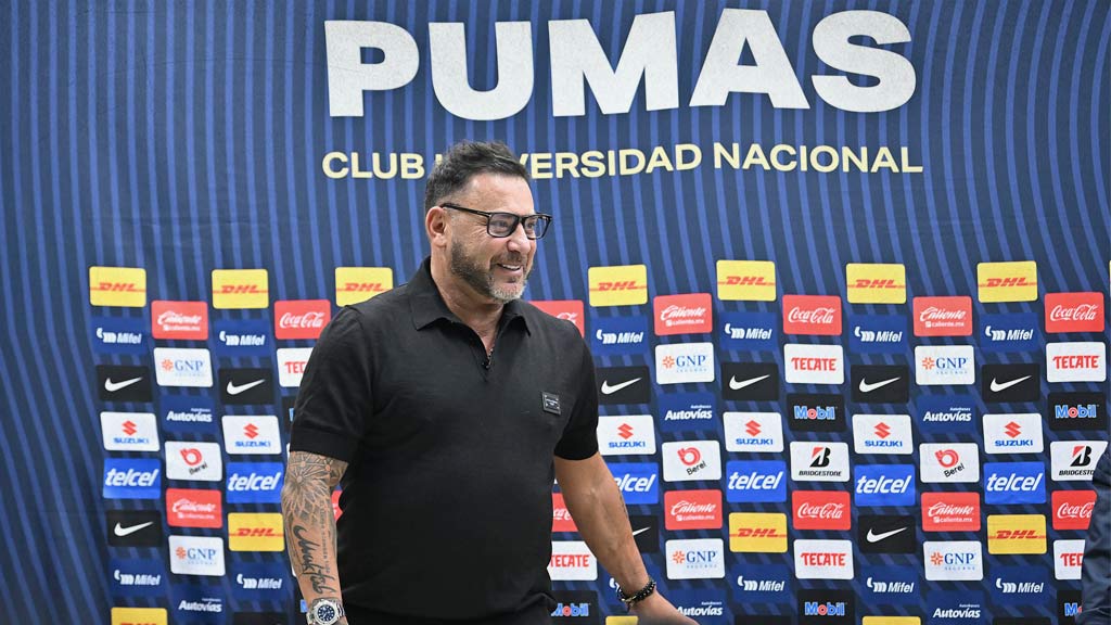 El 'Turco' Mohamed llegó a los Pumas para ser su nuevo director técnico