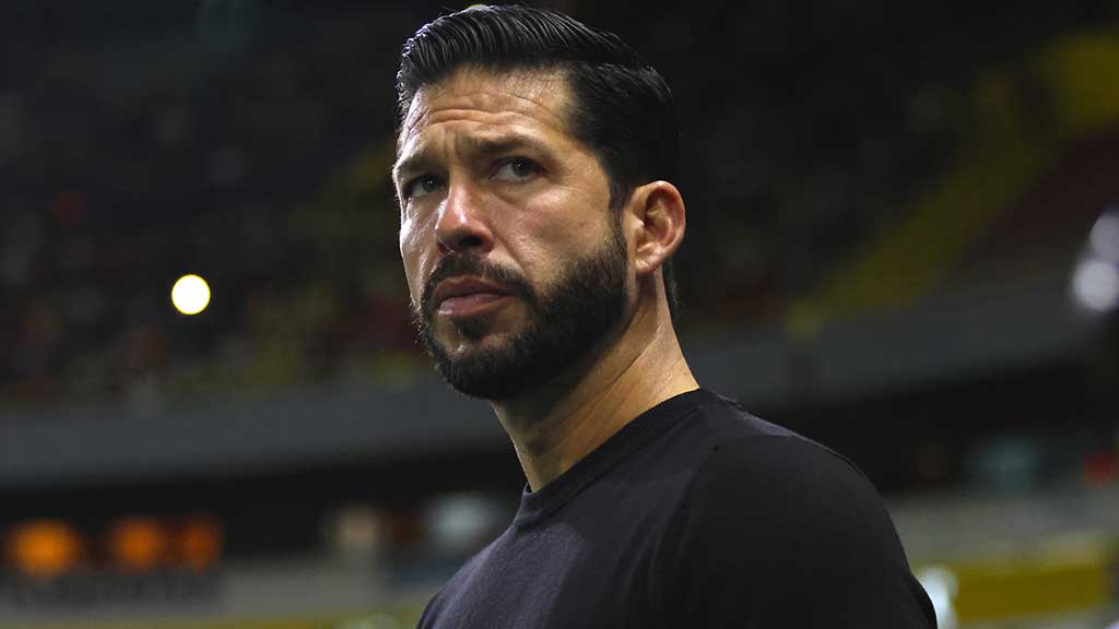 ¿Benjamín Mora con problemas de vestidor en Atlas?; Julián Quiñones no quiso jugar
