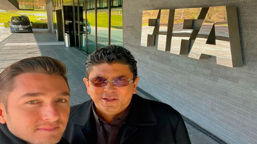 Fidel Kuri visita a la FIFA y hace guiño a los Tiburones Rojos de Veracruz