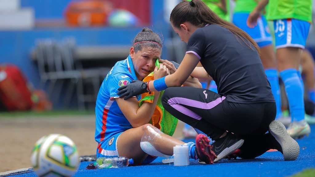 Cruz Azul Femenil es un hospital; 11 jugadoras lesionadas