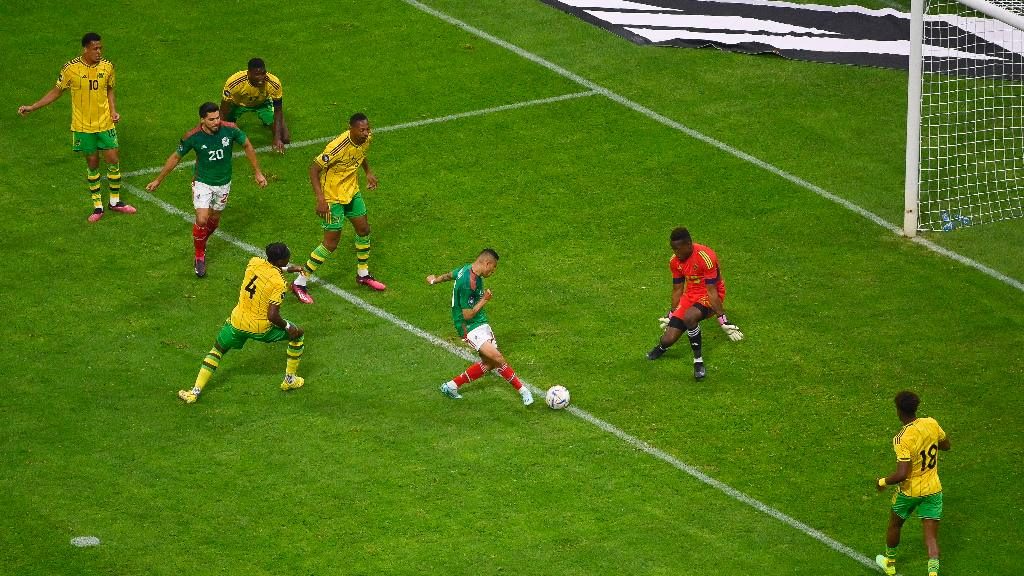 México vs Jamaica: Por qué se detuvo el juego y cuándo se reanudará