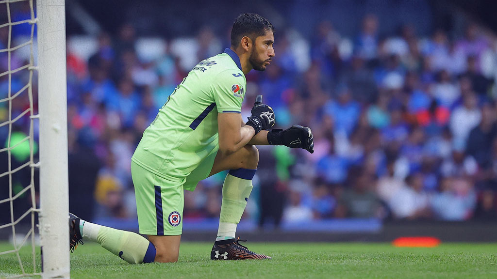 Jesús Corona, portero de Cruz Azul que desea seguir siendo Cementero