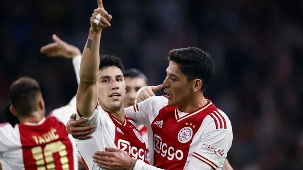 Jorge Sánchez no ha tenido la temporada que se esperaba en el Ajax y dudan de su capacidad como lateral derecho
