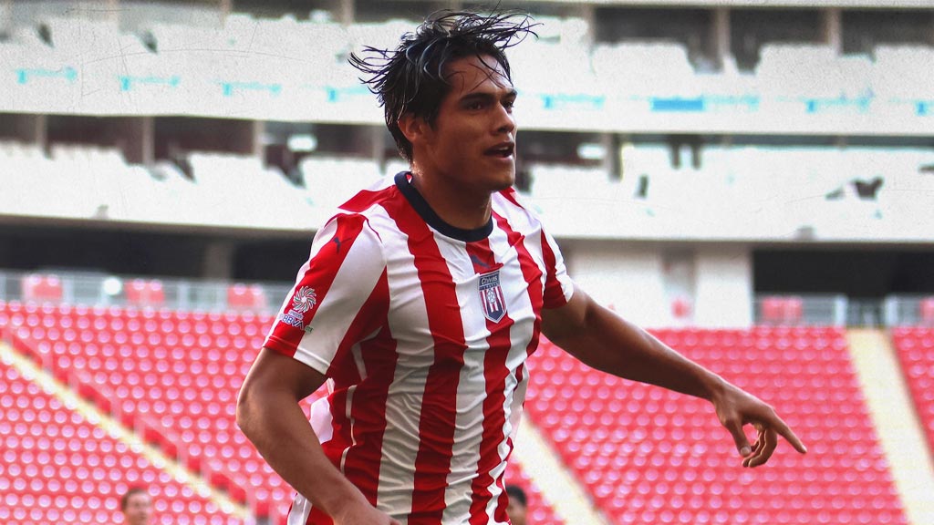 Luis Puente, un delantero que genera ilusión en Chivas