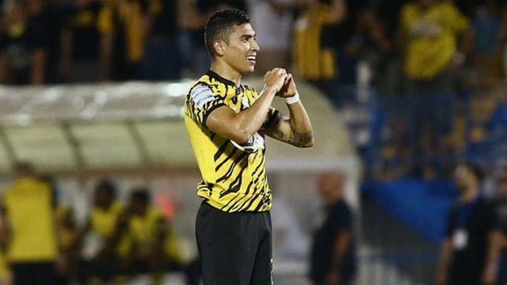 Orbelín Pineda, de gran momento en AEK de Atenas pero un bajón en su valor