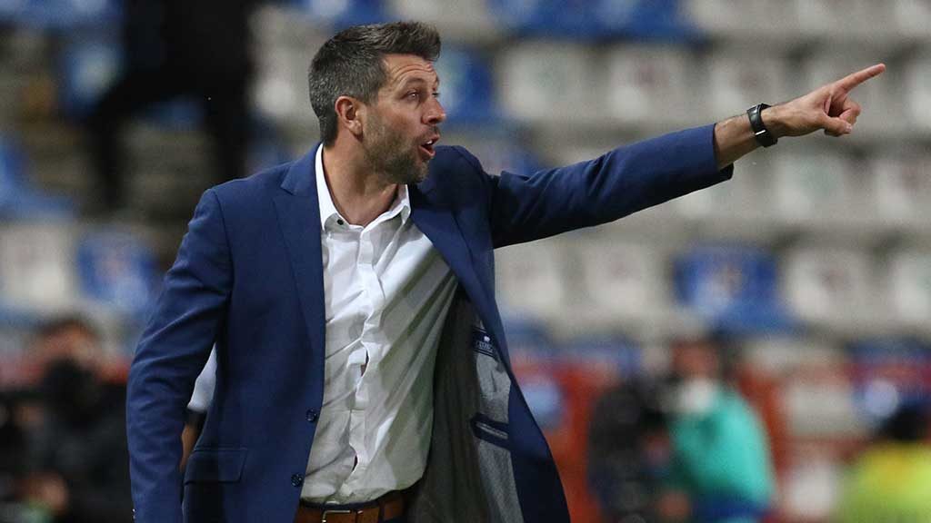 Paulo Pezzolano, otro de los técnicos que podría regresar a la Liga MX; acepta que ha tenido propuestas