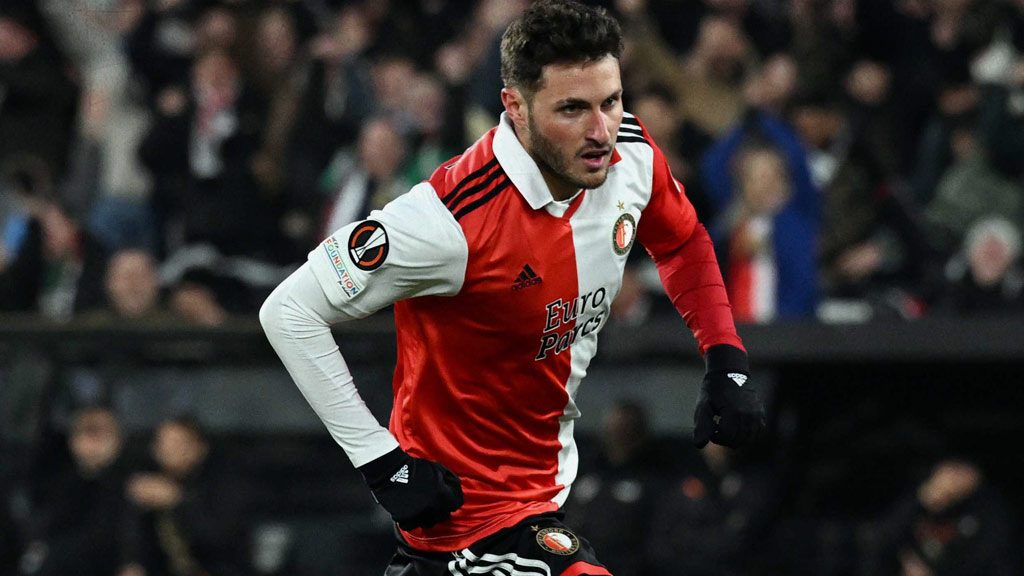 Además de Santiago Giménez podrían desmantelar a Feyenoord con otros jugadores