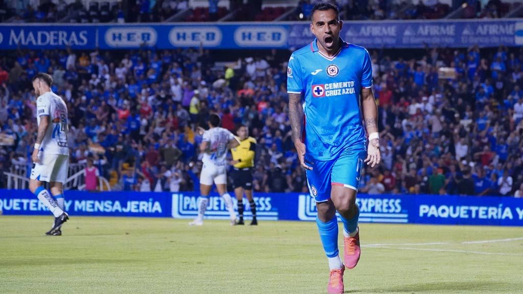 Alonso Escoboza se acerca a una renovación con Cruz Azul