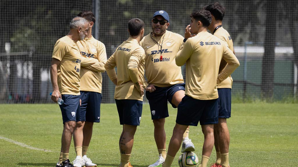 Antonio Mohamed negó haber llegado a Pumas gracias a Christian Bragarnik