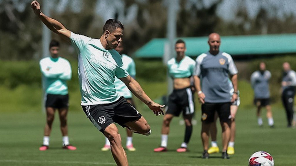 Chicharito está en su último año de contrato con LA Galaxy