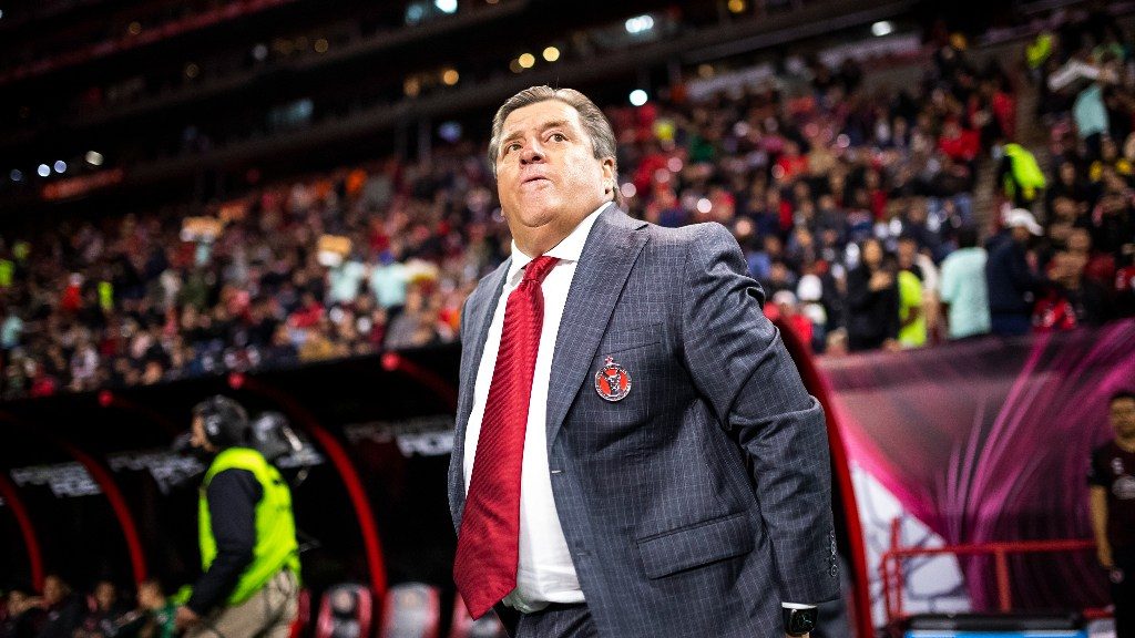 Miguel Herrera empezó con el pie izquierdo en Xolos de Tijuana