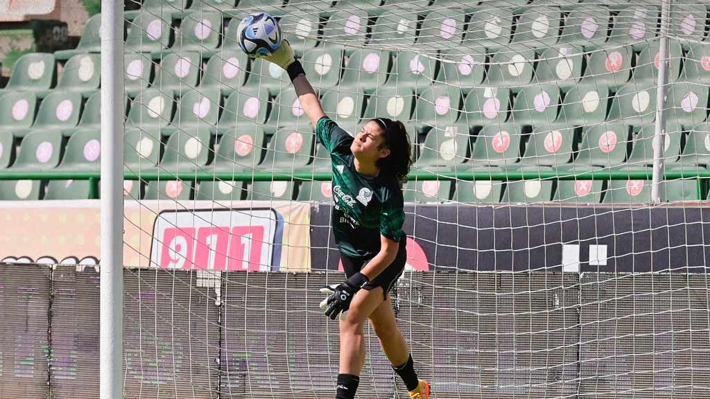 Mexicana Emily Alvarado deja Europa y ficha por Houston Dash