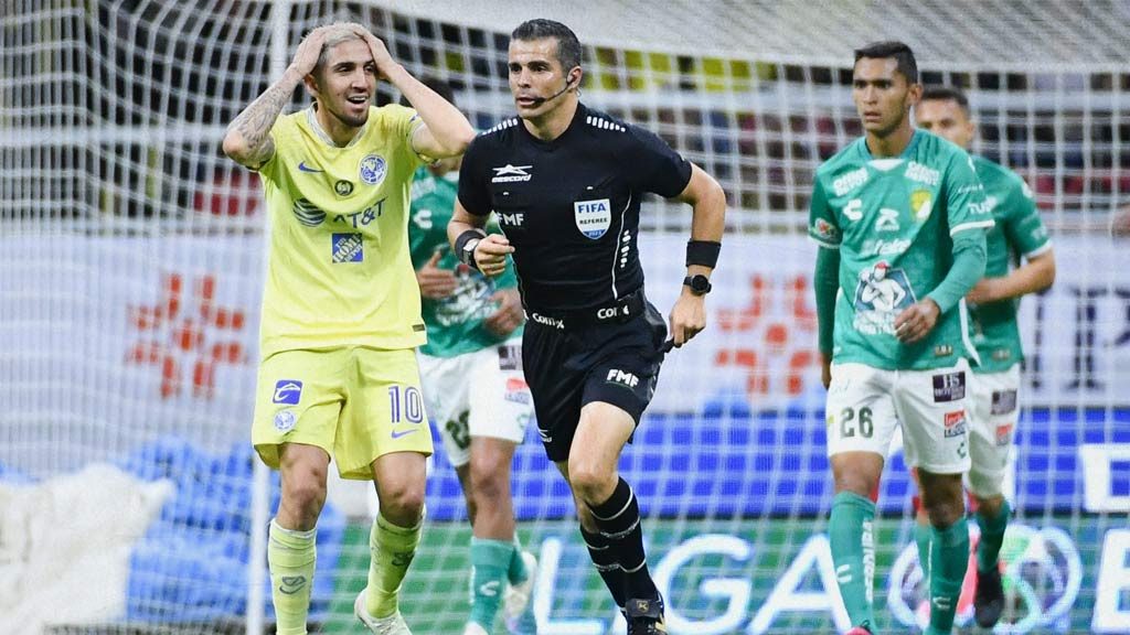 OFICIAL: Fernando Hernández, suspendido por 12 partidos luego del América vs León