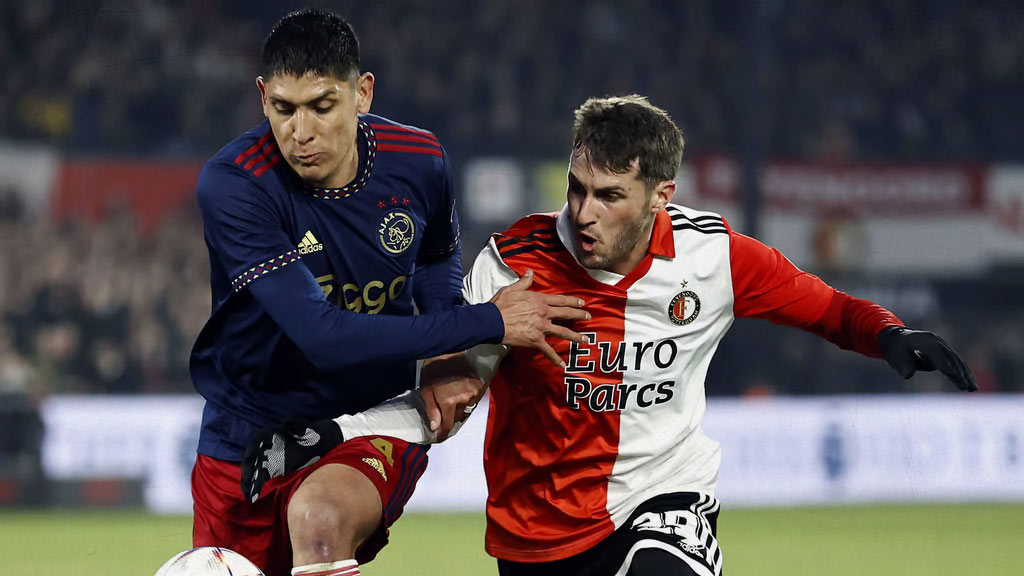 Santiago Giménez puede ser la próxima gran venta del Feyenoord