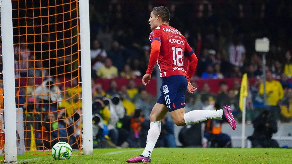 ¿Había falta en el gol de Chivas? El América sufre el cierre del partido
