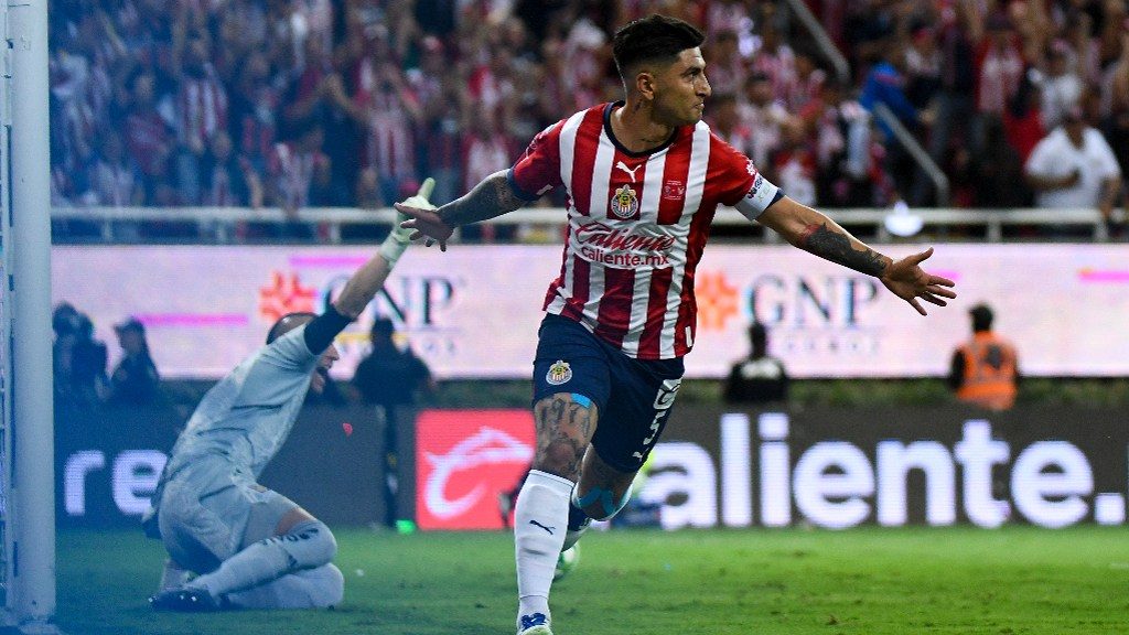 Víctor 'Pocho' Guzmán, el fichaje que necesitaba Chivas