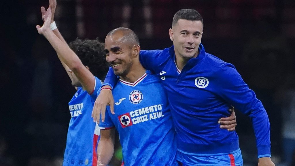 Los jugadores a los que Cruz Azul les busca acomodo