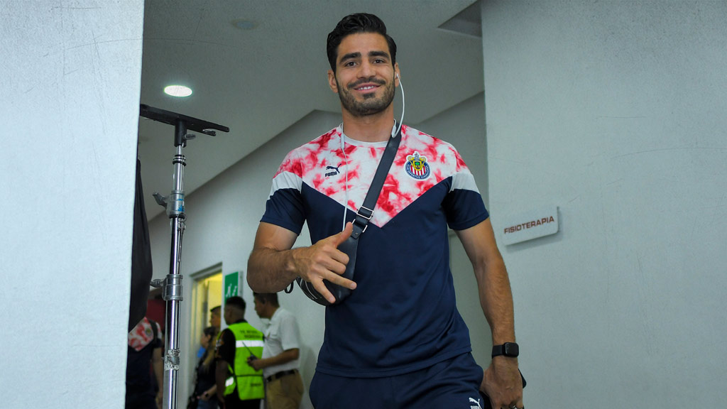 Pollo Briseño quiere seguir en las Chivas de Guadalajara