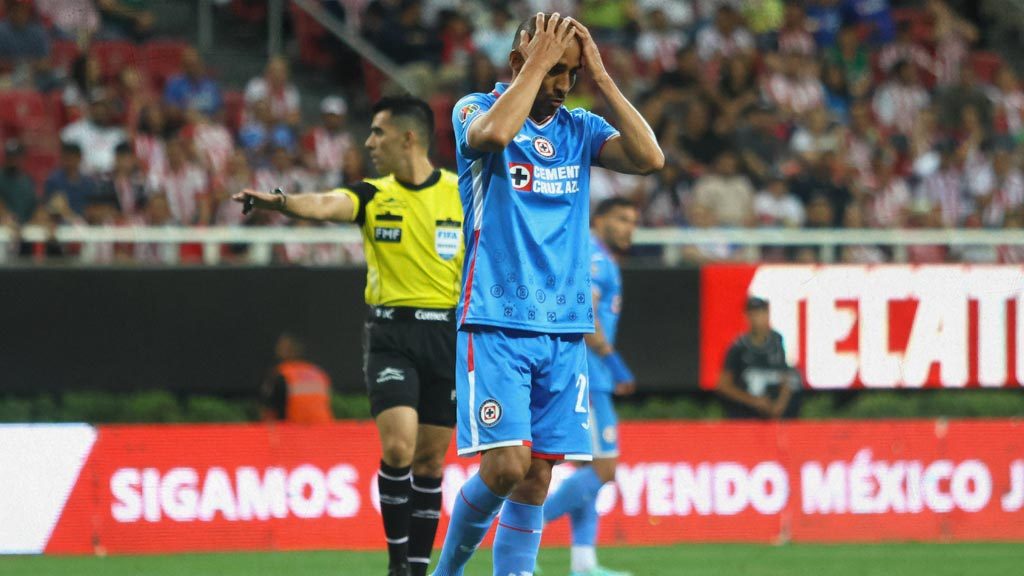 Rafael Baca ya no entra en planes con la Máquina de Cruz Azul para el siguiente semestre y buscan que rompa su contrato