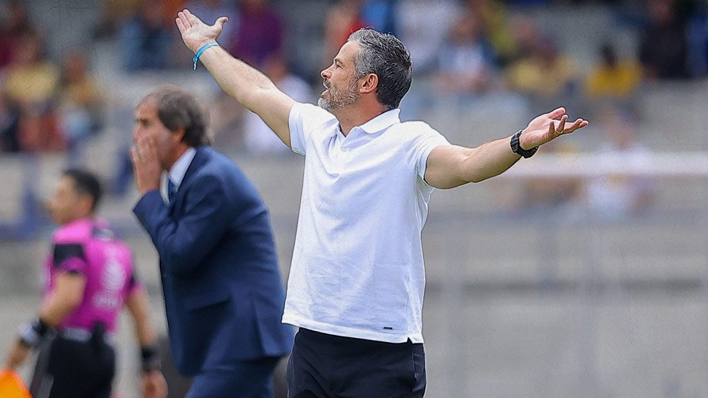 Rafael Puente reaparece y arremete contra afición de Pumas