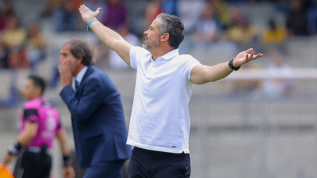Rafael Puente reaparece y arremete contra afición de Pumas