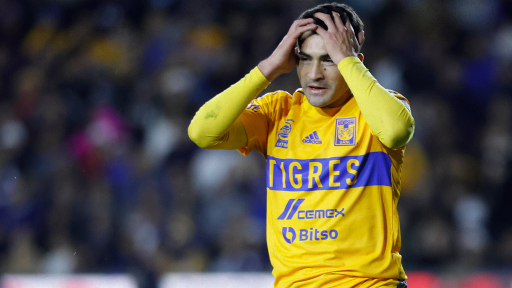 Tigres y Robert Dante Siboldi apagan a Nico Ibáñez