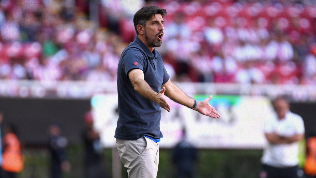 Veljko Paunovic se queda en Chivas de Guadalajara