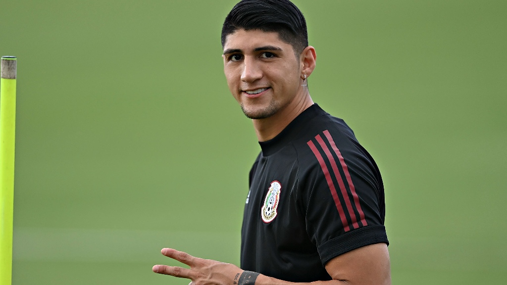 Cruz Azul busca delantero mexicano y Alan Pulido es prioridad