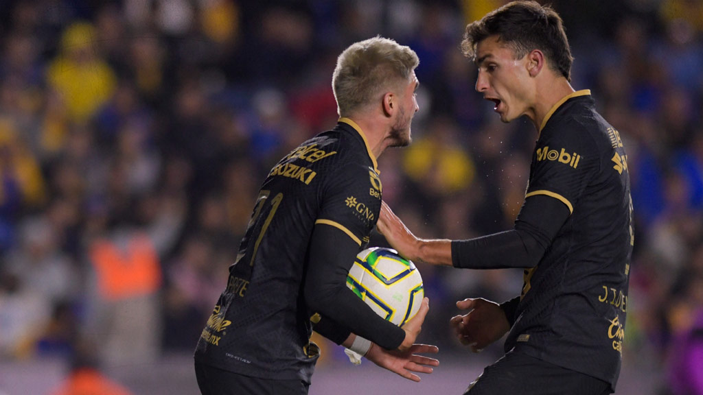 Gustavo del Prete y Juan Ignacio Dinenno, dos delanteros argentinos de Pumas UNAM