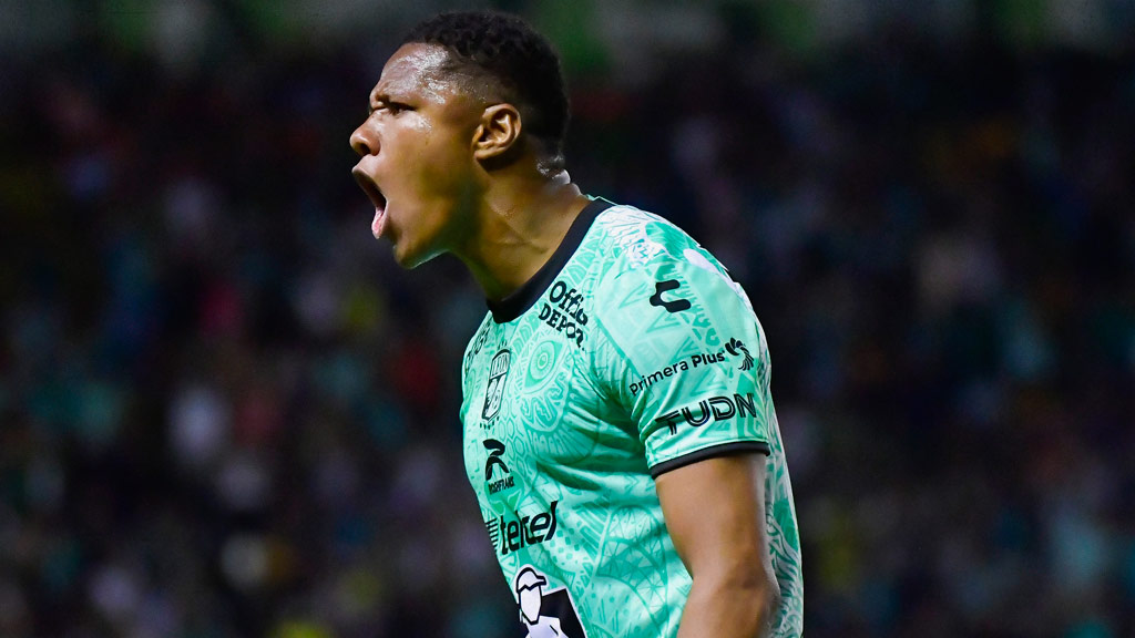 León le busca acomodo a tres futbolistas