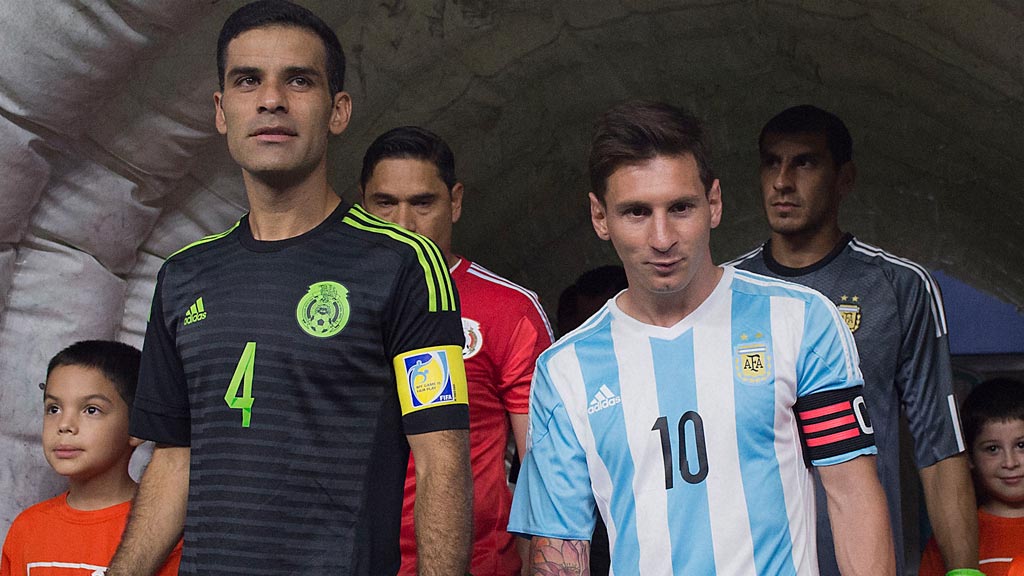 Los futbolistas mexicanos que han jugado con Lionel Messi