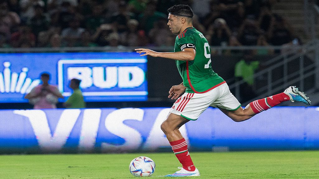 ¿Por qué Raúl Jiménez no va a jugar en el México vs Camerún?