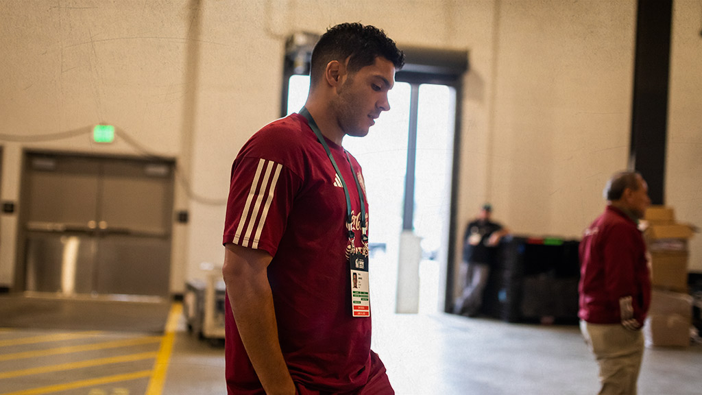 Raúl Jiménez arremete contra los Wolves y la Selección Mexicana