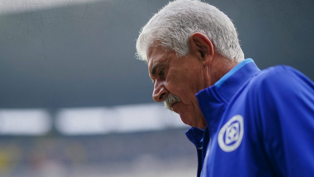 Tuca Ferretti, molesto con la directiva de Cruz Azul